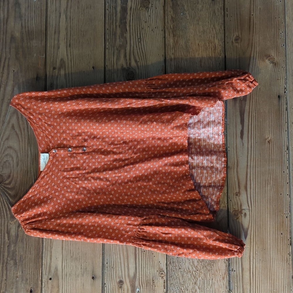 Long sleeve blouse